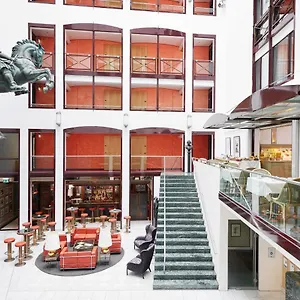 Living Grosser Kurfuerst Hotell